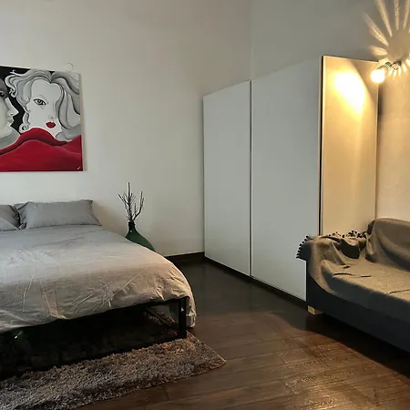 Casa Design Con Terrazzo In Centro Storico A Palermo-3